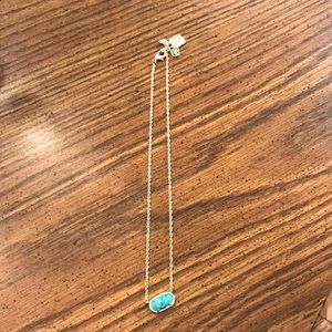Kendra Scott necklace